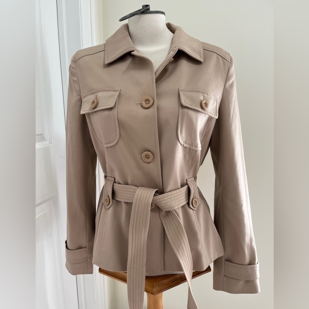 Apostrophe tan jacket blazer with belt sz 10